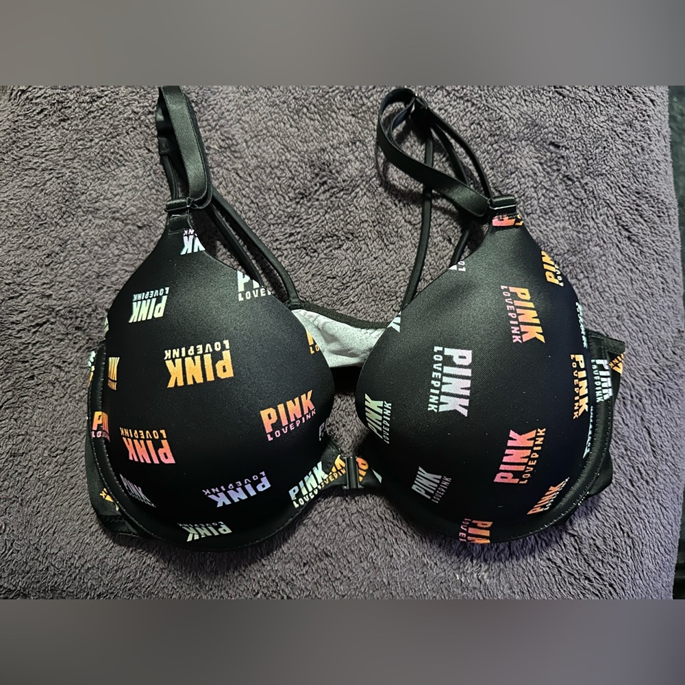 PINK Wear Everywhere T-Shirt Lightly Bra 36C